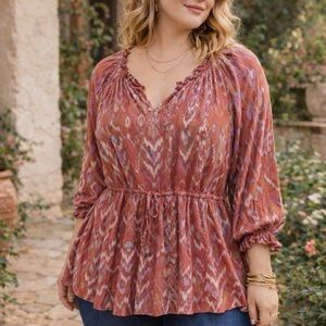 Torrid Rayon Crepe Tie Waist Peasant Top in a red ikat print size 2